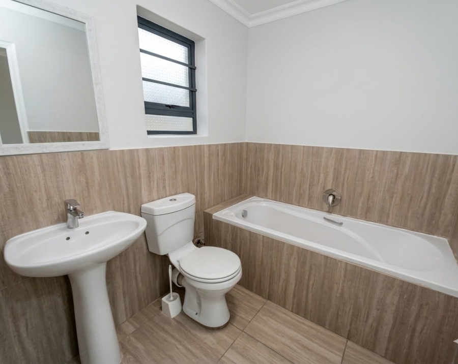 3 Bedroom Property for Sale in Parklands North Western Cape